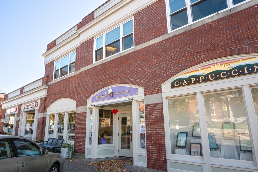 More Photos Of 19 Main St, Hingham Storefront Retail Office For Lease