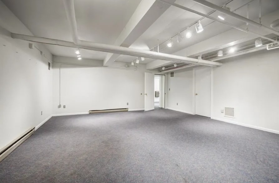 More Photos Of 935 East Ave, Rochester Office For Sale