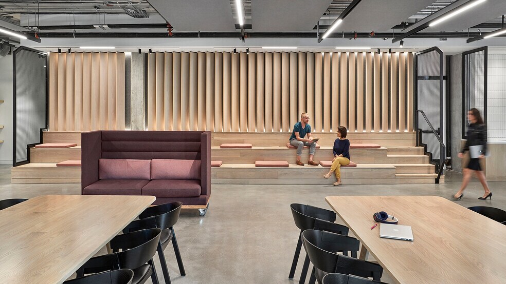 More Photos Of 2010 S Lamar Blvd, Austin Office For Lease