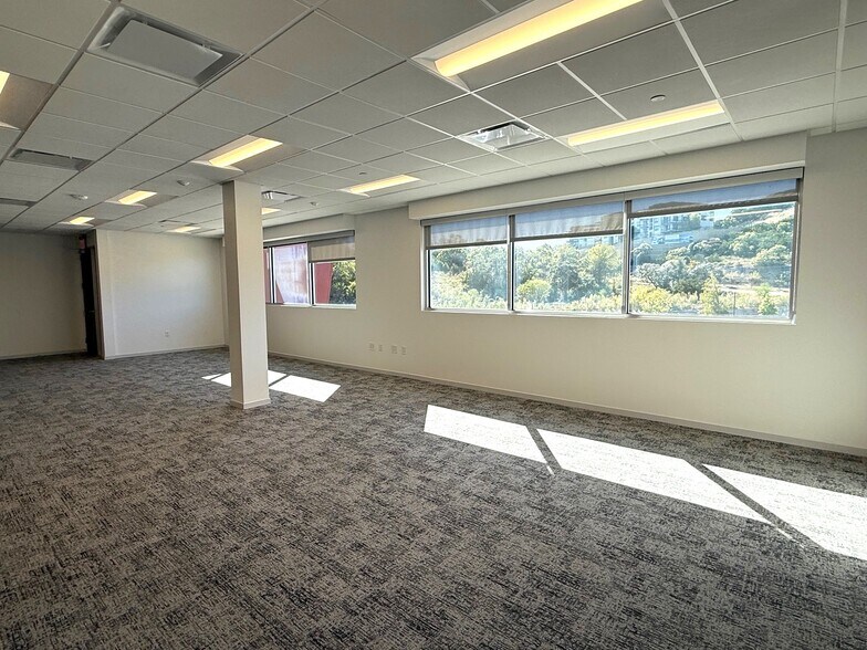 More Photos Of 20327 W Interstate 10, San Antonio Office For Lease
