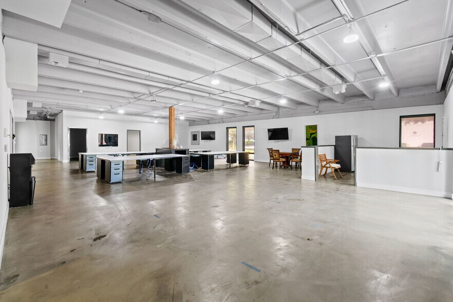 More Photos Of 469 Spencer Dr, West Palm Beach Medical For Lease