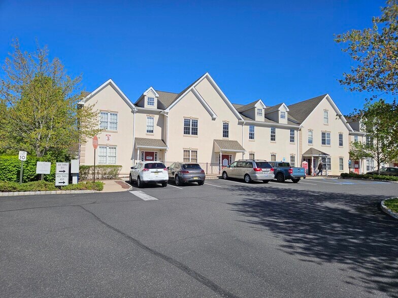 More Photos Of 4 Walter Foran Blvd, Flemington Office For Sale