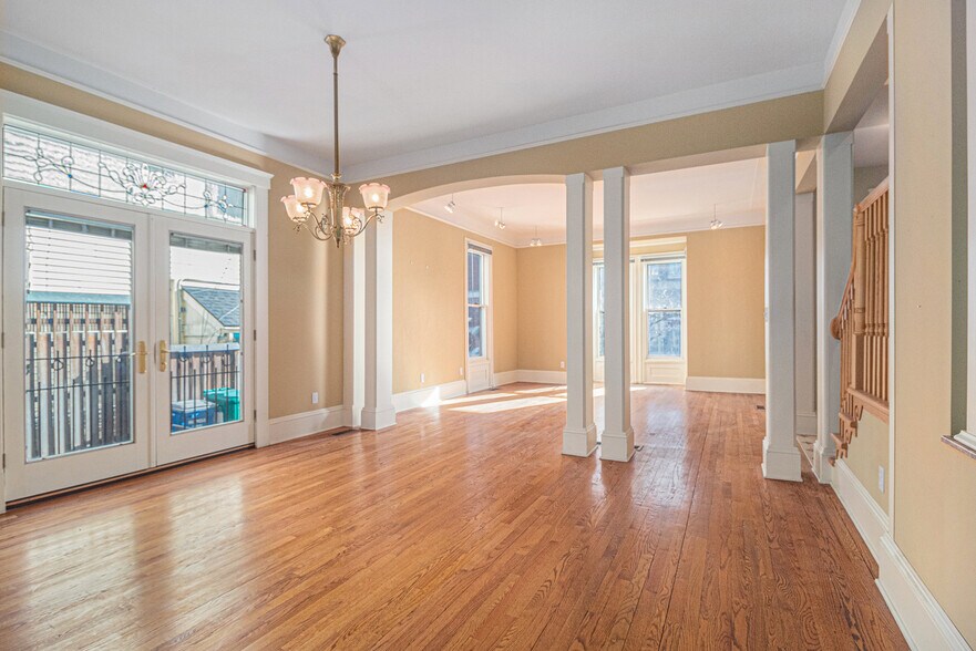 More Photos Of 318 S Thayer St, Ann Arbor Flex For Sale