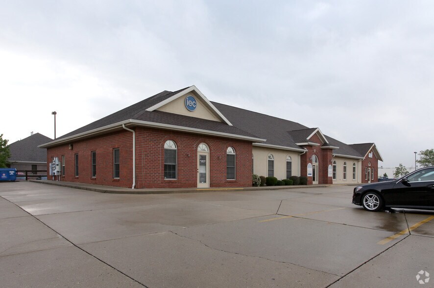 Primary Photo Of 3652 Rome Dr, Lafayette Medical For Lease