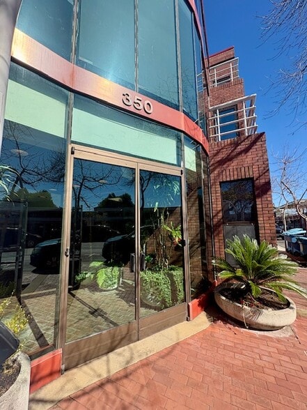More Photos Of 350 Cambridge Ave, Palo Alto Medical For Lease