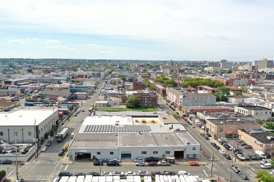 Primary Photo Of , Newark Unknown For Sale