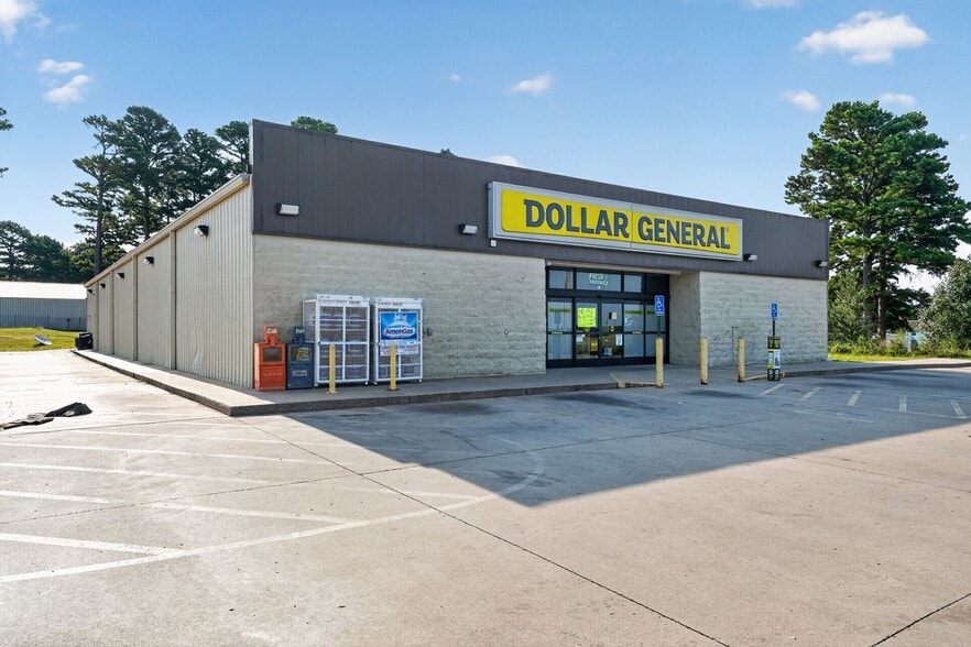 More Photos Of 124 State Highway 10, Kansas Freestanding For Sale