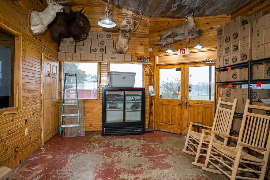 More Photos Of 13637 US Highway 287 N, Grapeland Food Processing For Sale