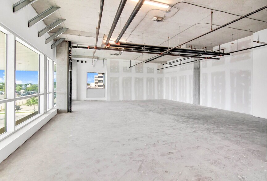 More Photos Of 1275 Finch Av W, Toronto Office For Sale