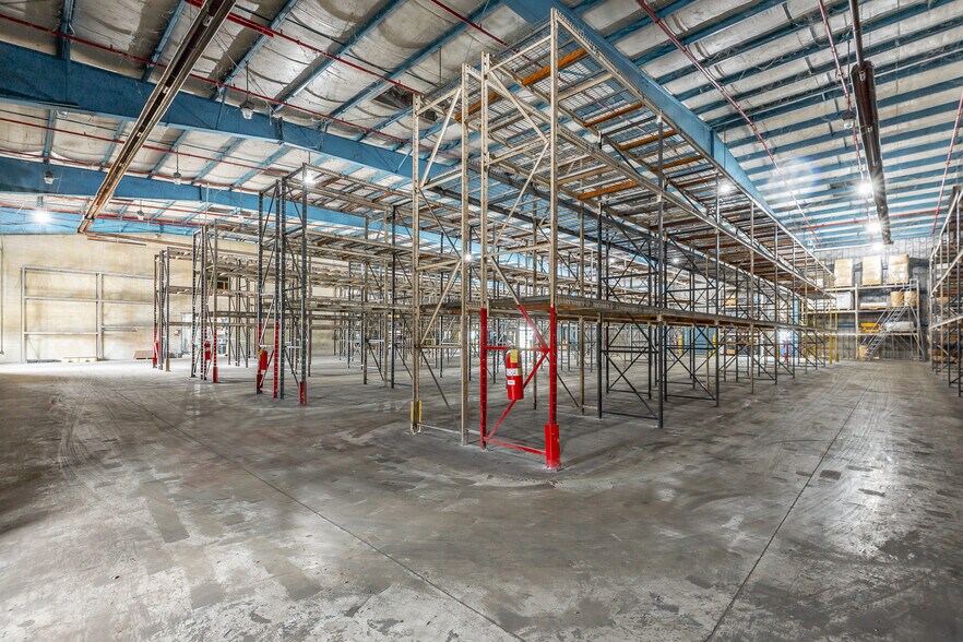 More Photos Of 2800 Riverport Rd, Chattanooga Light Manufacturing For Lease