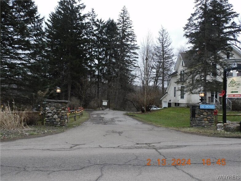 More Photos Of 2095 Blakeley Corners Rd, East Aurora Restaurant For Sale