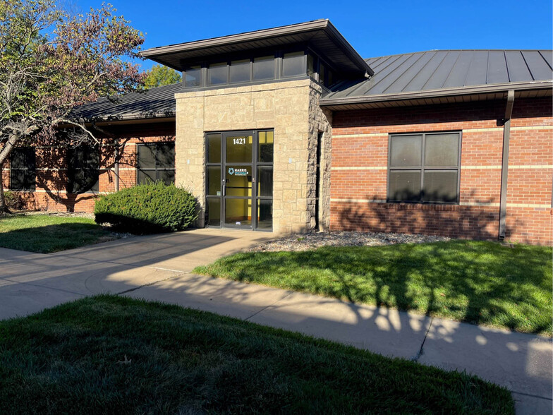 Primary Photo Of 1421 Oread West St, Lawrence Office For Sale