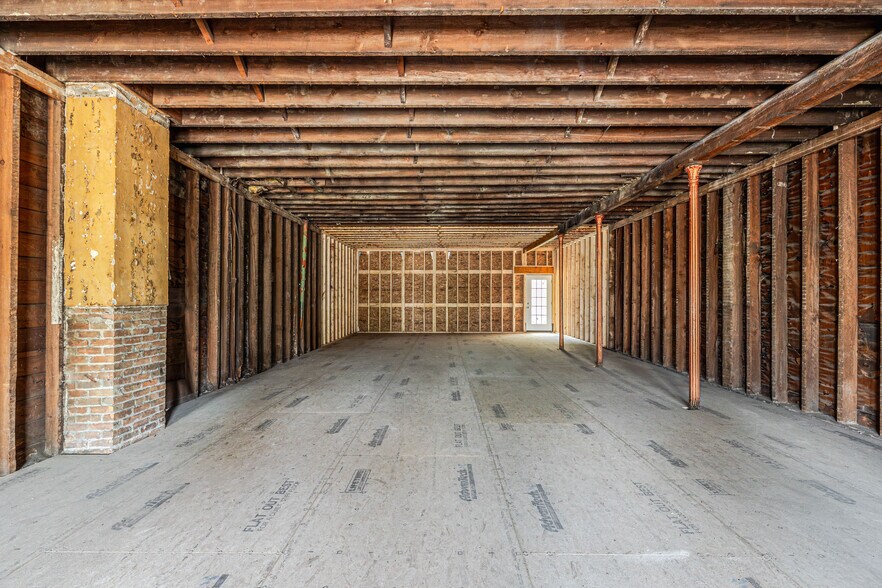More Photos Of 744 Warren St, Hudson Storefront Retail Residential For Sale