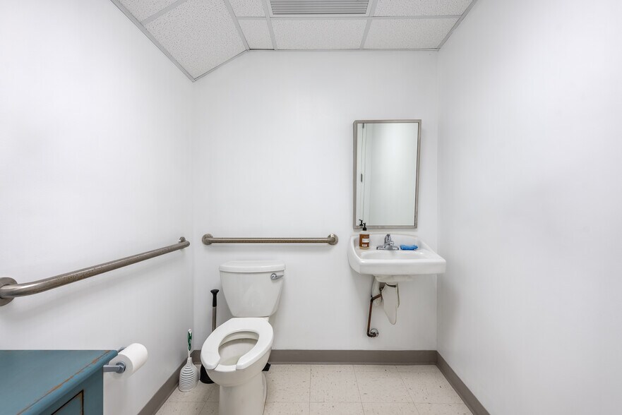 More Photos Of 9150 Belvedere Rd, Royal Palm Beach Warehouse For Sale