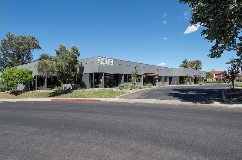 Primary Photo Of 2410 W Royal Palm Rd, Phoenix Light Manufacturing For Sale