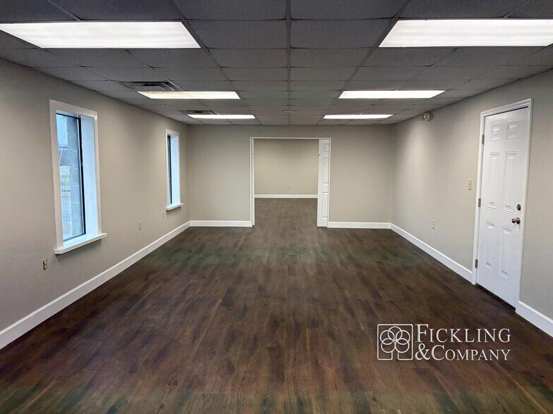More Photos Of 505 Highway 49 N, Byron General Retail For Lease