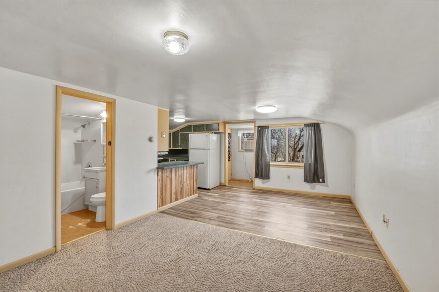 More Photos Of 3450 Mid Valley Dr, De Pere Flex For Sale