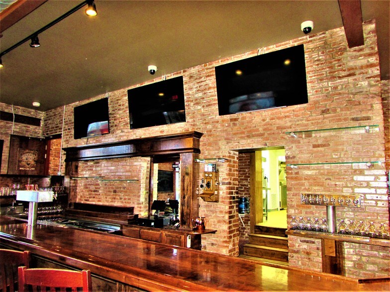 More Photos Of 6931 Gravois Ave, Saint Louis Restaurant For Lease