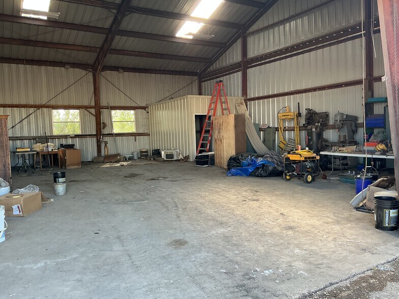 More Photos Of 3021 Hwy 190 W, Port Allen Land For Lease