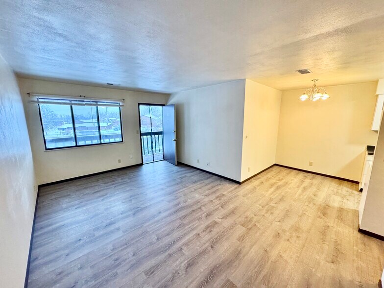 More Photos Of 901 S 74th St, Belleville Apartments For Sale