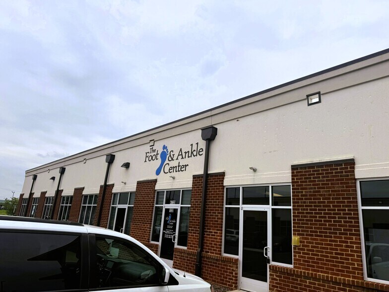 More Photos Of 4720 Puddledock Rd, Prince George Office For Sale