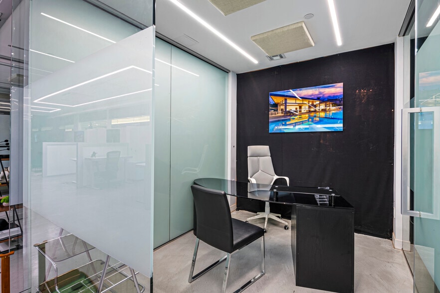 More Photos Of 113 N San Vicente Blvd, Beverly Hills Loft Creative Space For Sale