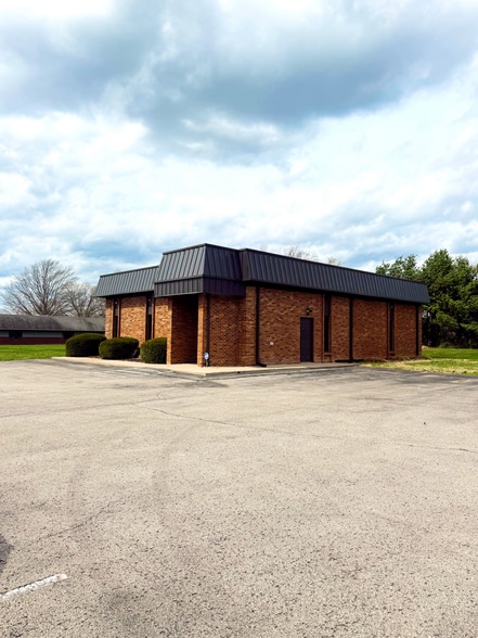Primary Photo Of 100 Greenbriar Dr, Campbellsville Skilled Nursing Facility For Lease