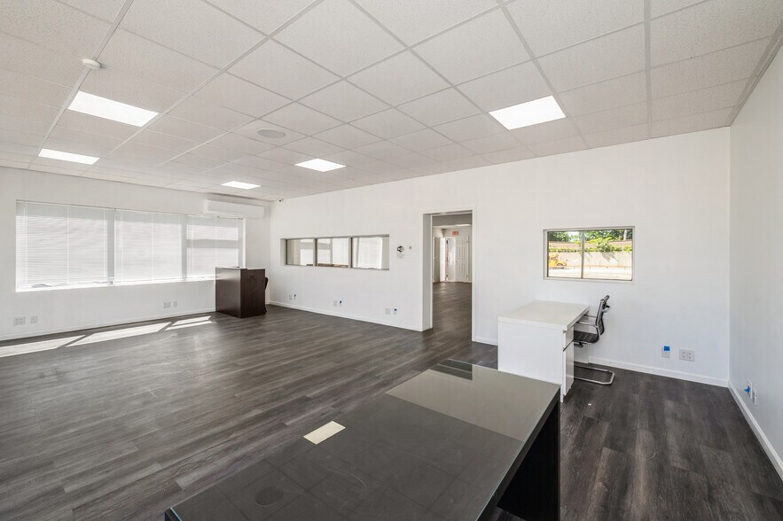 More Photos Of 2846 Sunrise Hwy, Bellmore General Retail For Sale