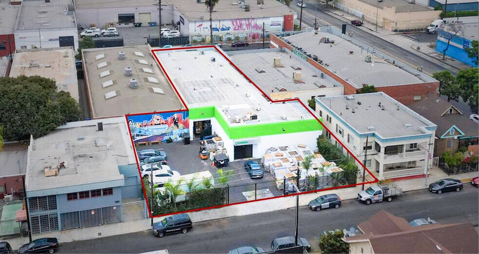 More Photos Of 148 W 32nd St, Los Angeles Warehouse For Lease