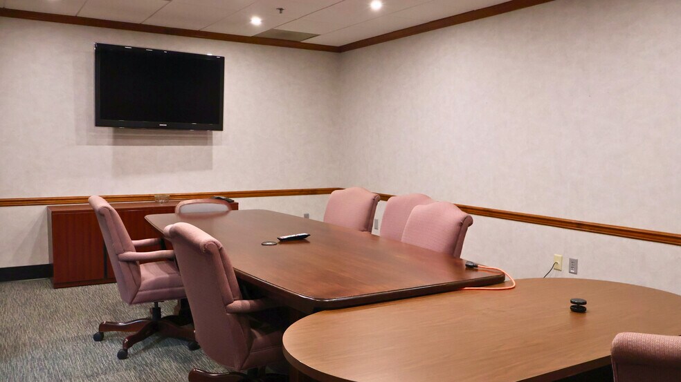 More Photos Of 6405 Flank Dr, Harrisburg Office For Sale