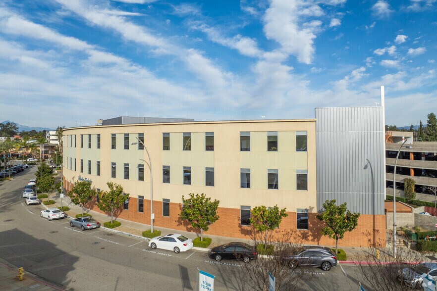 More Photos Of 1950 Sunny Crest Dr, Fullerton Medical For Lease