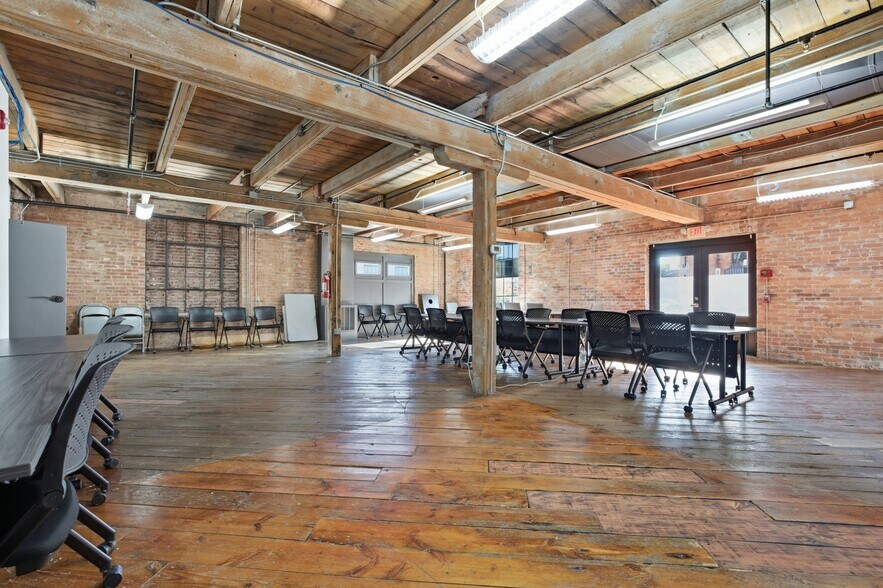 More Photos Of 508 Rhett St, Greenville Office For Lease