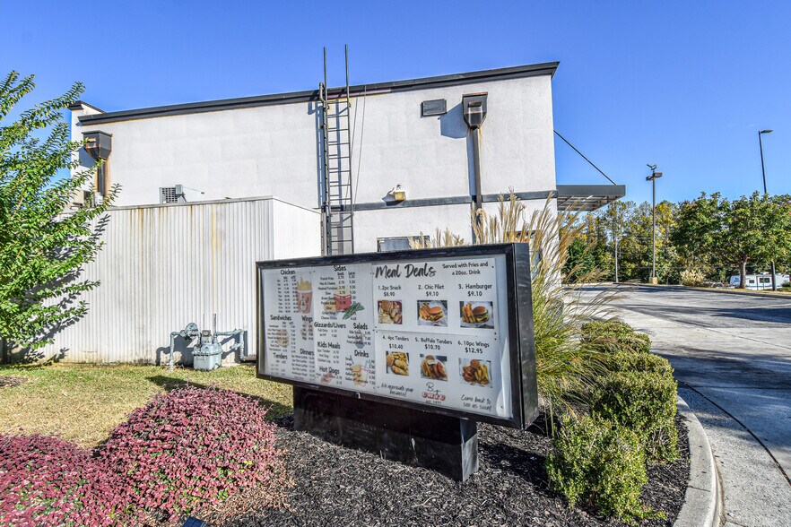 More Photos Of 1530 Hwy 16, Griffin Restaurant For Lease
