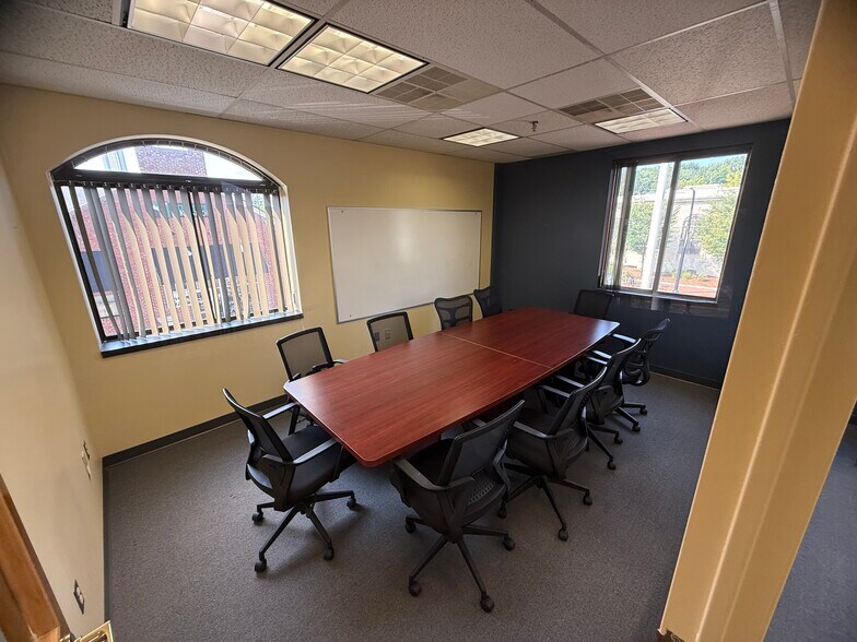 More Photos Of 1666 Massachusetts Ave, Lexington Office For Lease