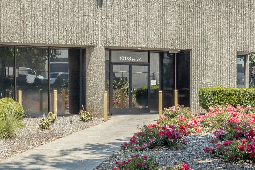 More Photos Of 10151 Croydon Way, Sacramento Unknown For Lease