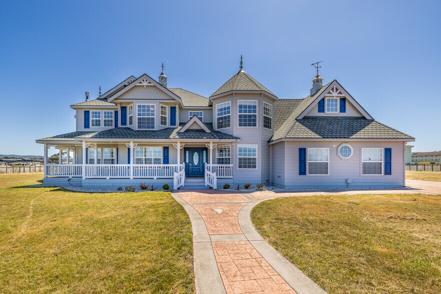 More Photos Of 19351 Del Mar Dr, Fort Bragg Specialty For Sale