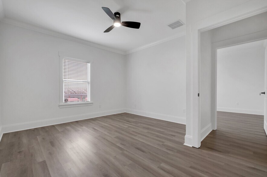 More Photos Of 1725 Capital Cir NE, Tallahassee Medical For Sale