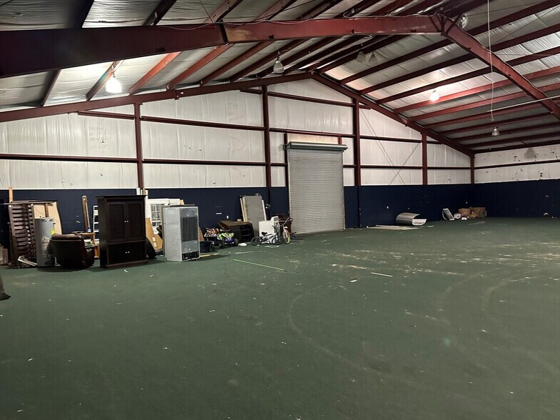 More Photos Of 11 Demedicis Blvd, Warrenville Warehouse For Lease