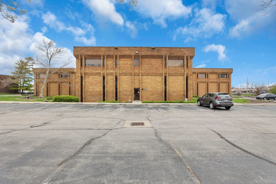 More Photos Of 1505 Bethel Rd, Columbus Unknown For Lease