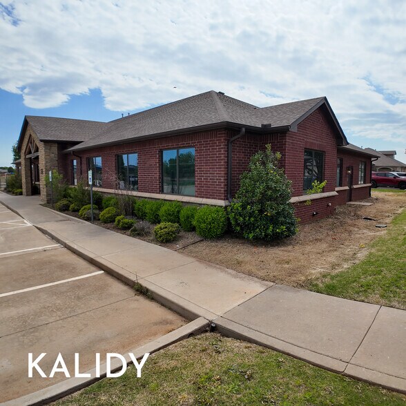 More Photos Of 2220 NW 164th St, Edmond Office For Sale