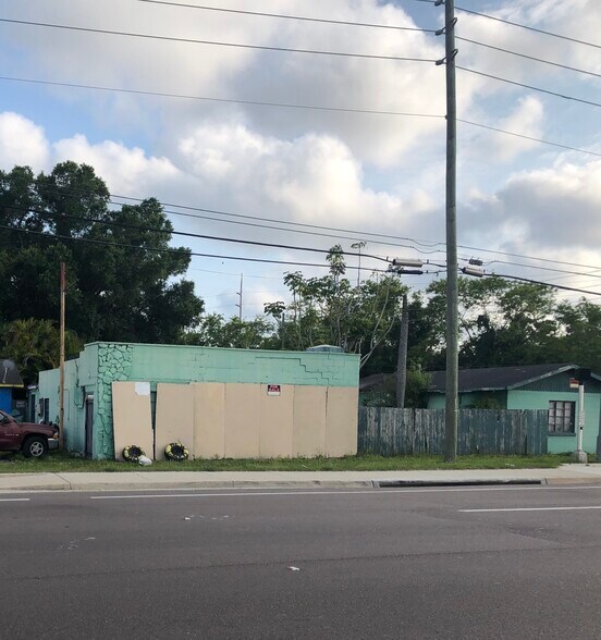 More Photos Of 9494 Ulmerton Rd, Largo Storefront Retail Residential For Sale