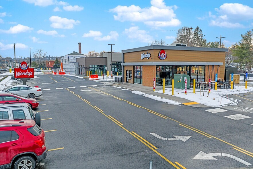 More Photos Of 860 Main st, Clinton General Retail For Sale