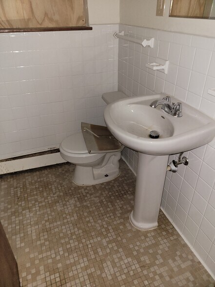 More Photos Of 620 23rd Ave N, Minneapolis Apartments For Sale