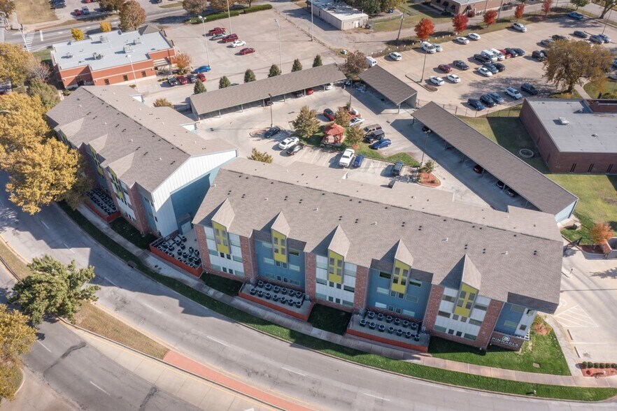 More Photos Of 429 W Central Ave, Wichita Apartments For Sale