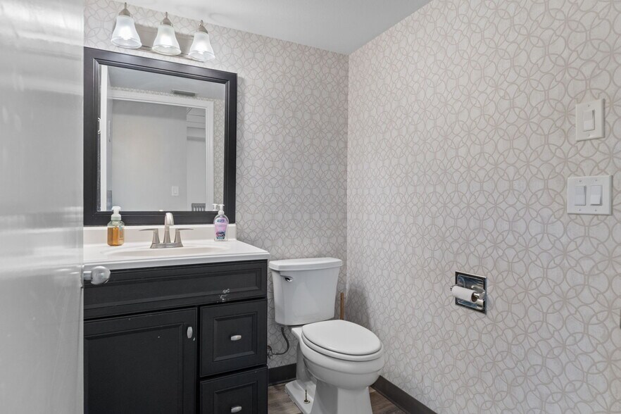 More Photos Of 315 Howell Ave, Brooksville Loft Creative Space For Sale