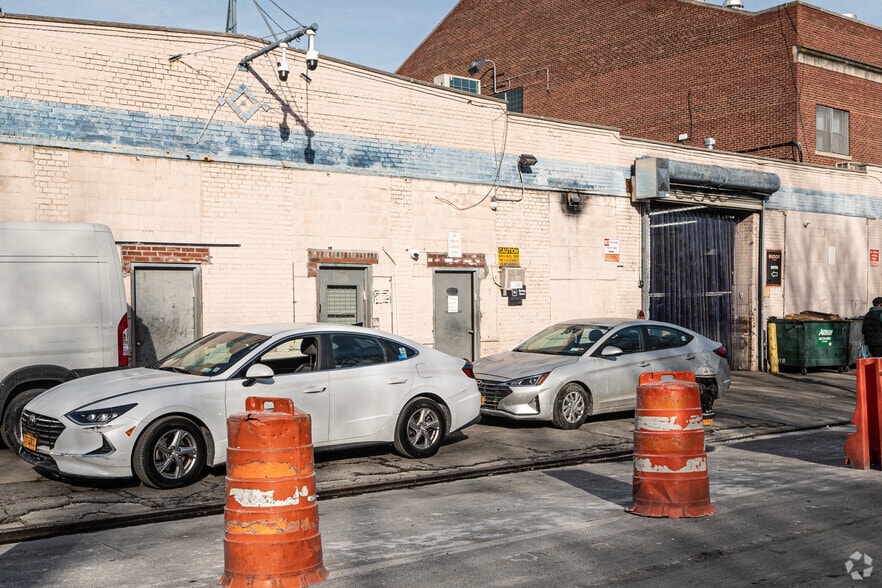 More Photos Of 1623 Bergen St, Brooklyn Warehouse For Sale
