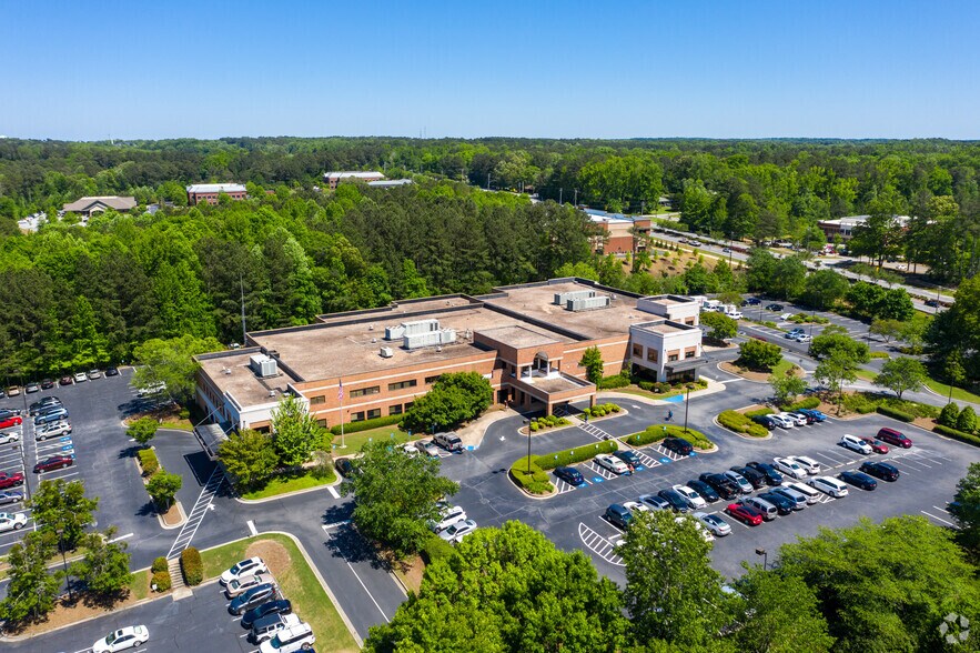 More Photos Of 101 Yorktown Dr, Fayetteville Medical For Lease