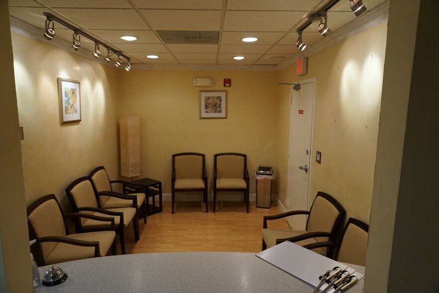 More Photos Of 9220 SW 72nd St, Miami Medical For Lease
