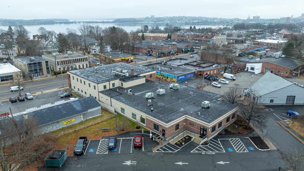 More Photos Of 550 Forest Ave, Portland Office For Lease