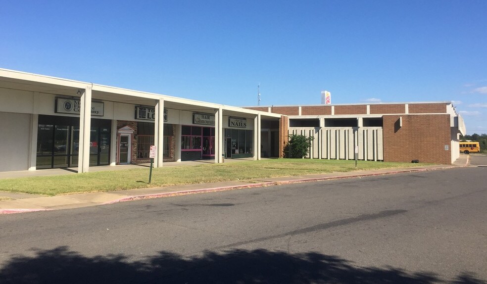 More Photos Of 6363 Hearne Ave, Shreveport Unknown For Lease